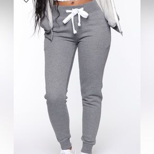 3 sweatpants & Trousers
